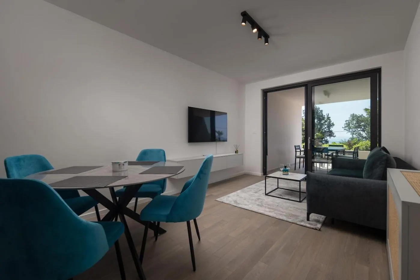 Plaza Delmar Apartment Opatija